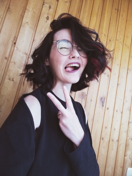 
                    Из производства кухонь в инфобизнес с оборотом 50 млн руб в год. Разбор масштабирования традиционного и online-бизнесов            