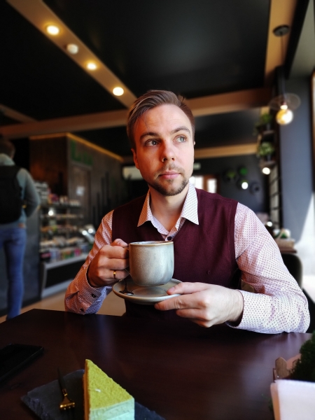 
                    Михаил Фадеев в рубрике «Разговор с архетипом (Бунтарь)». Про эпоху смыслов, эффективную рекламу и маркетологов            