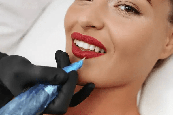 
                    Стратегия реализации проекта для мастера по перманентному макияжу в Европе            