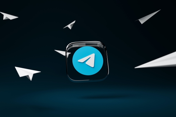 
                    Зачем авторы создают Telegram-каналы?            