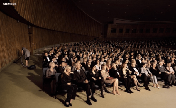 
                    Картинки в креативе собирают охваты, а ты нет            