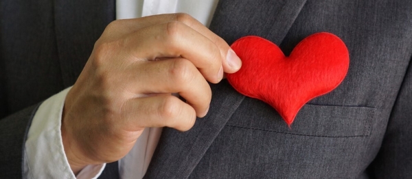 
                    Полное руководство по проведению опросов удовлетворённости клиентов            