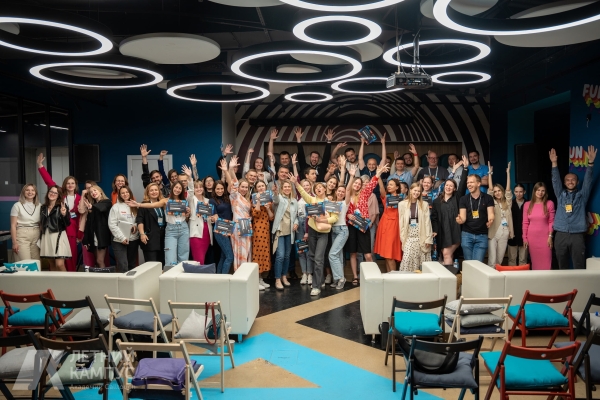 
                    Ешь, учись, звони: как Calltouch провел трехдневный кэмп для маркетологов            