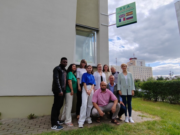 Как построить сервис "как у них", но у нас             
                    Как построить сервис "как у них", но у нас