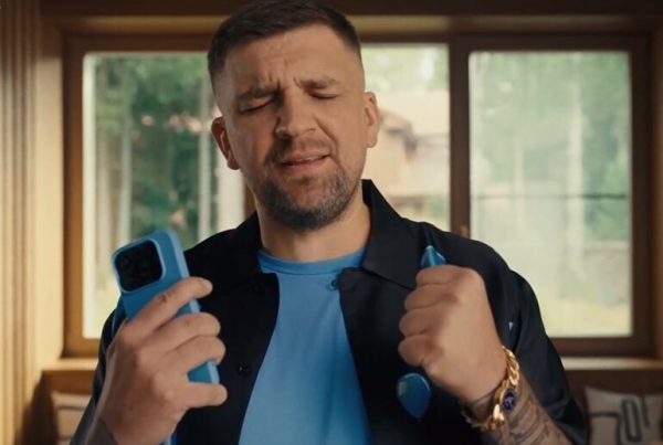 
                    Как Баста захватил российскую рекламу. Банки, тачки, букмекеры и «Звук»            