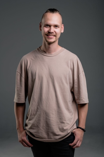 Как в B2B продавать на нетворкингах. Егор Апрелов
Как в B2B продавать на нетворкингах. Егор Апрелов