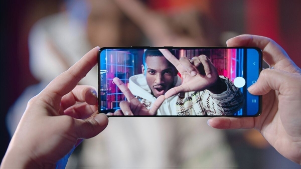 
                    Samsung против Apple [битва камер]            