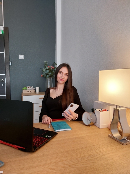 
                    Более 7 лет продвигаю бизнесы с помощью интернет-рекламы 🔥 Познакомимся?)            