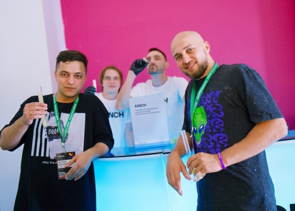 Ложится в 5 утра, пиарит свое агентство и управляет им, пишет музыку и не выгорает. Как? Интервью с CEO UXART             
                    Ложится в 5 утра, пиарит свое агентство и управляет им, пишет музыку и не выгорает. Как? Интервью с CEO UXART