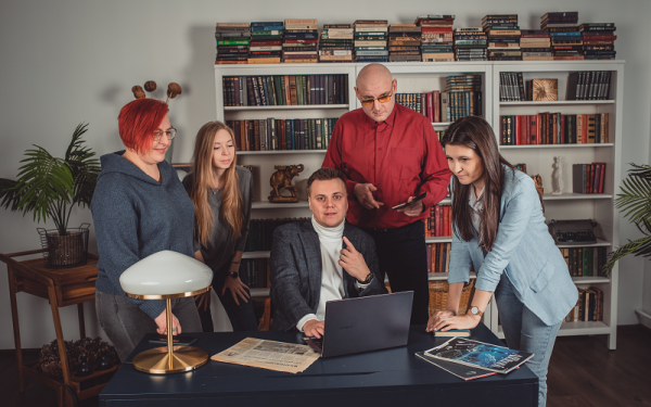 
                    Не открывай агентство: Про Аяза Шабутдинова, Артура Абдуллина и “Ашманов и Партнеры”            