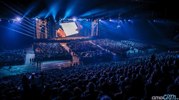 
                    Как компании делают культовые ивенты и зачем оно надо?            