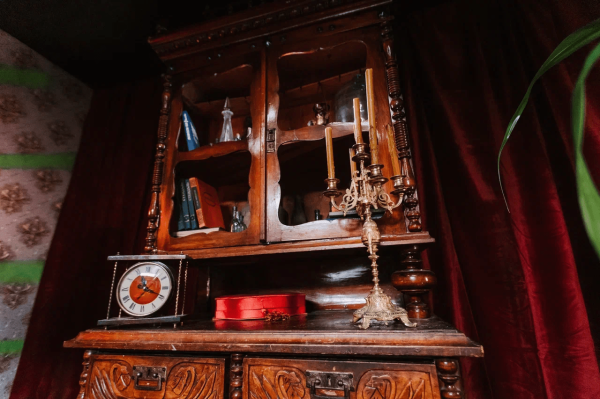 «Тайный орден айтишников»: собрали 2000 человек на ночной IT-конференции за счет черного рынка и промо в стиле масонов
«Тайный орден айтишников»: собрали 2000 человек на ночной IT-конференции за счет черного рынка и промо в стиле масонов