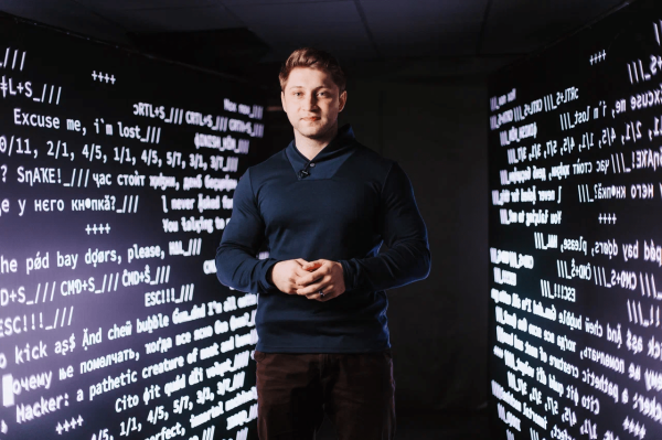 «Тайный орден айтишников»: собрали 2000 человек на ночной IT-конференции за счет черного рынка и промо в стиле масонов
«Тайный орден айтишников»: собрали 2000 человек на ночной IT-конференции за счет черного рынка и промо в стиле масонов