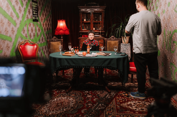 «Тайный орден айтишников»: собрали 2000 человек на ночной IT-конференции за счет черного рынка и промо в стиле масонов
«Тайный орден айтишников»: собрали 2000 человек на ночной IT-конференции за счет черного рынка и промо в стиле масонов