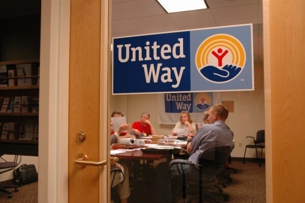 
                    Розовый PR: горькая правда под сладкой начинкой            