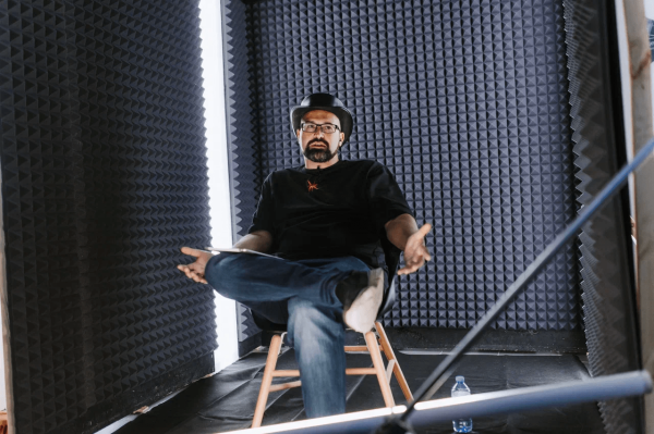 «Тайный орден айтишников»: собрали 2000 человек на ночной IT-конференции за счет черного рынка и промо в стиле масонов
«Тайный орден айтишников»: собрали 2000 человек на ночной IT-конференции за счет черного рынка и промо в стиле масонов