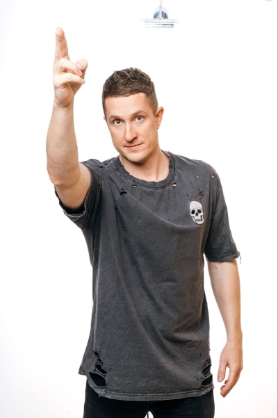 
                    Prodigy Con в «Мутаборе»: как охватить рекламой 1 500 000 фанатов и сделать Sold Out на 1 800 человек            