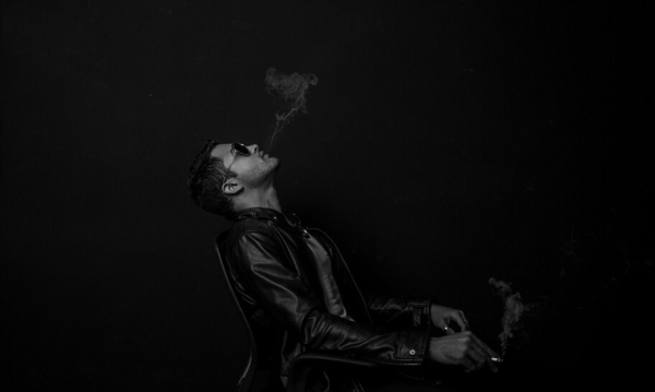 
                    Правила успешной денежной пропаганды от пиара в золотом            