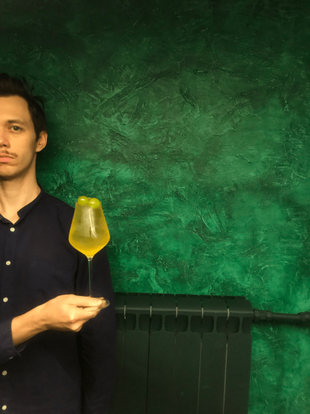 
                    Продал машину, взял заем и влез в долги. И ради чего? Честная бизнес-история            