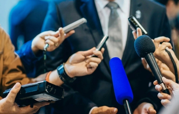 
                    PR для CEO: как продвигать компанию через ее руководителя            