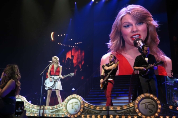 Тейлор Свифт: мастер-класс по построению успешного бренда
Тейлор Свифт: мастер-класс по построению успешного бренда