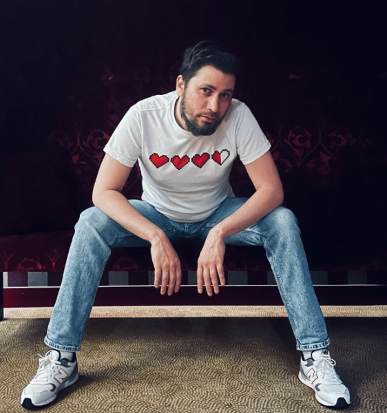 
                    Из сеошника-фрилансера — в топ-менеджеры. Большое интервью с CEO Kokoc.com Павлом Карагаевым            