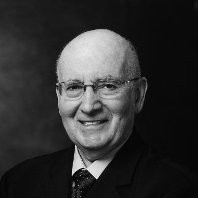 
                    Маркетплейсы — братская могила для бизнеса. Разбираемся, как не потерять бренд, продавая на «Озоне» и Wildberries            