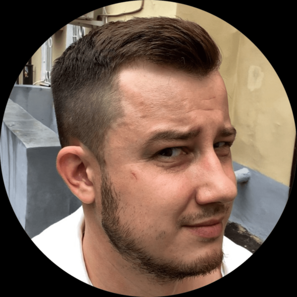 
                    Плюсы и минусы SEO-аутсорса для крупных компаний. Для чего Циан, Газпромбанк и Ivi выкупают часы агентских сеошников            