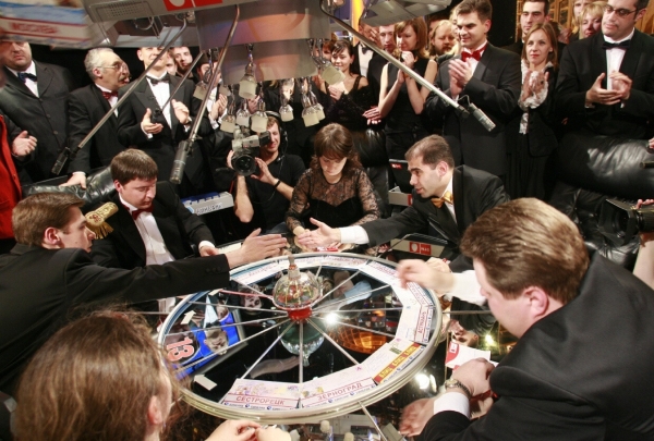 
                    Тёмная сторона интеллекта или Хроника скандалов в игре «Что? Где? Когда?»            