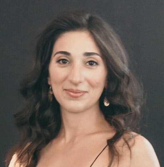 
                    Как разработчикам работать с госкомпаниями в 2024 году            