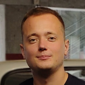 
                    Как разработчикам работать с госкомпаниями в 2024 году            